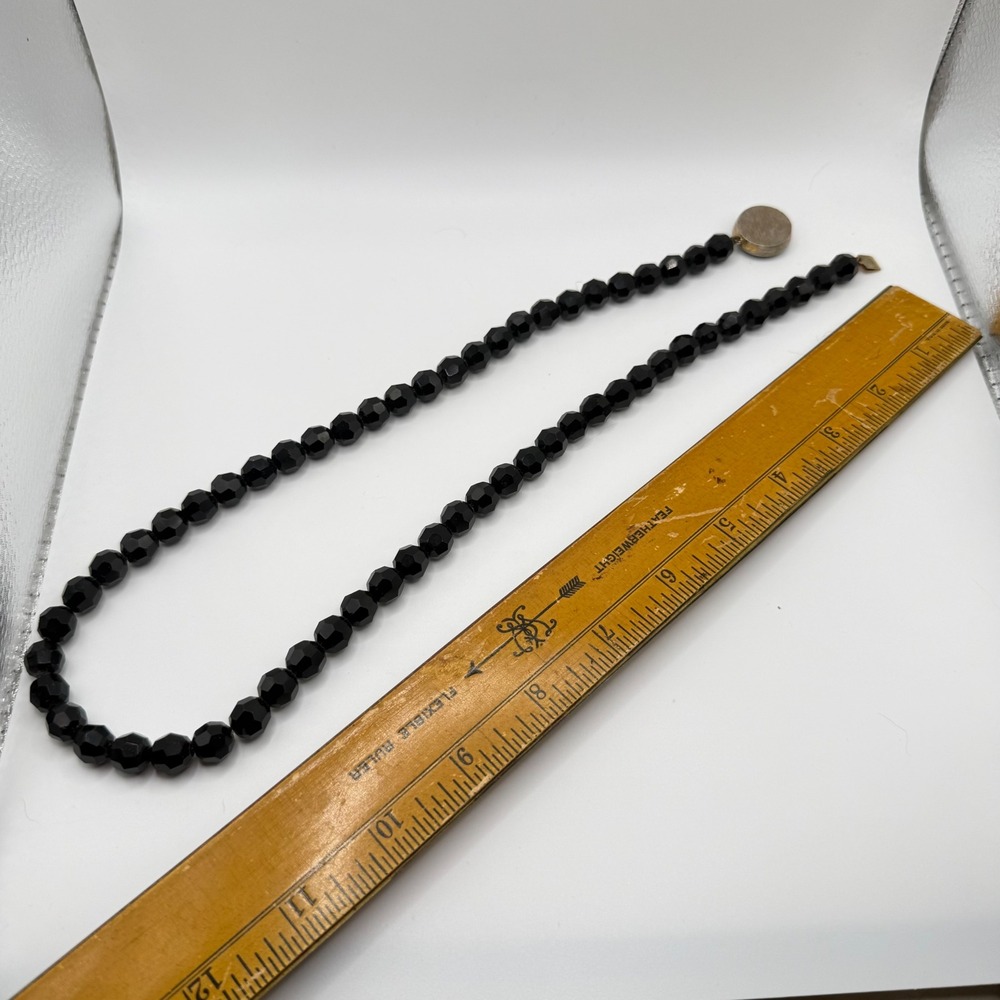 Vintage Faceted Black Glass Bead Necklace 18 Inch Decorative Box Clasp Jewelry - Picture 5 of 5